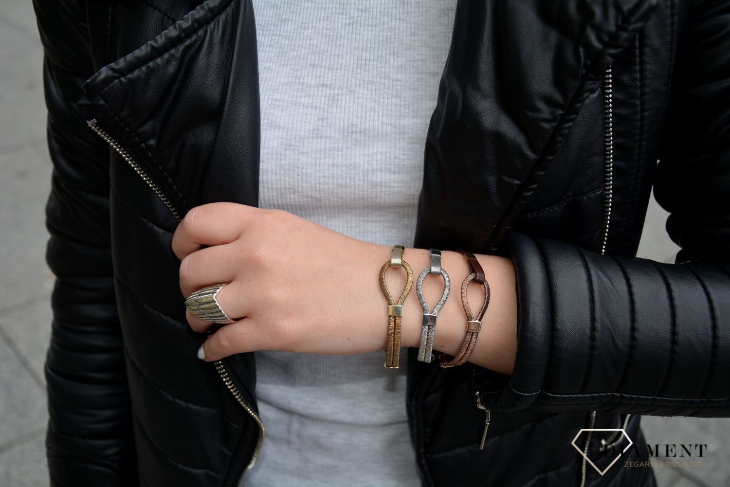 Bransoletka pozłacana damska Fope skóra srebro ✓Fope bransoletki ✓ Srebrne bransoletki w sklepie zegarki-diament.pl✓ Autoryzowany sklep✓ Kurier Gratis 24h✓ Gwarancja najniższej ceny✓ Grawer 0zł✓Zwrot 30 dni✓Negoc.jpg